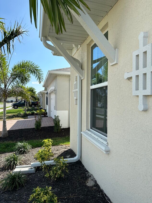 711 Heather Lk Ave, Cape Coral, FL 33993 House for Rent in Cape Coral