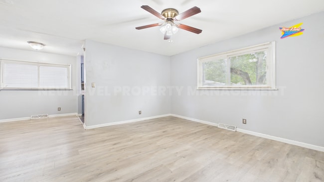 Building Photo - 6040 Hartford Dr