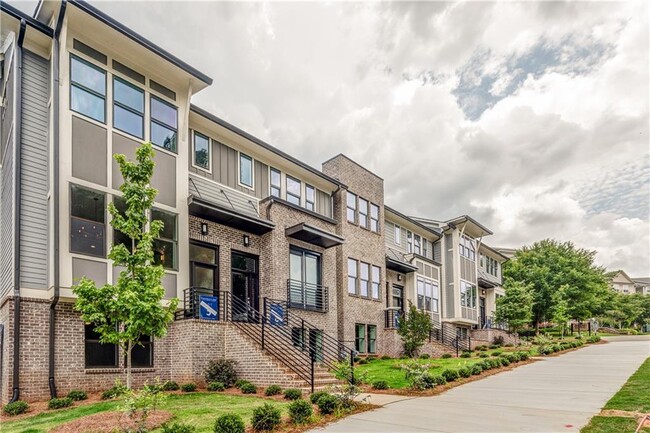 Building Photo - 3561 Blair Cir NE