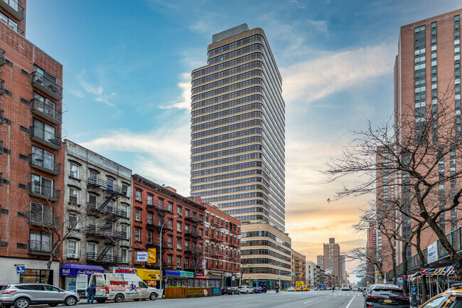 Foto del edificio - The Metropolitan