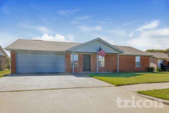 Foto del edificio - 4303 Sheldon Ln