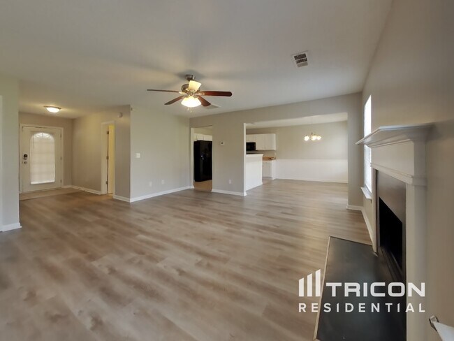 Building Photo - 4017 Shaded Oasis Ln
