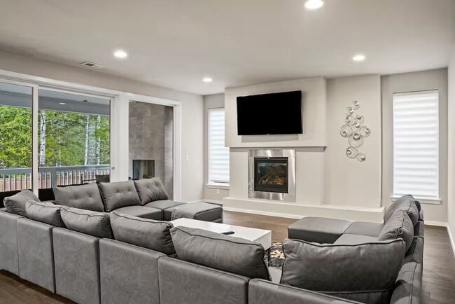 Foto del edificio - 4952 Amherst Way SW