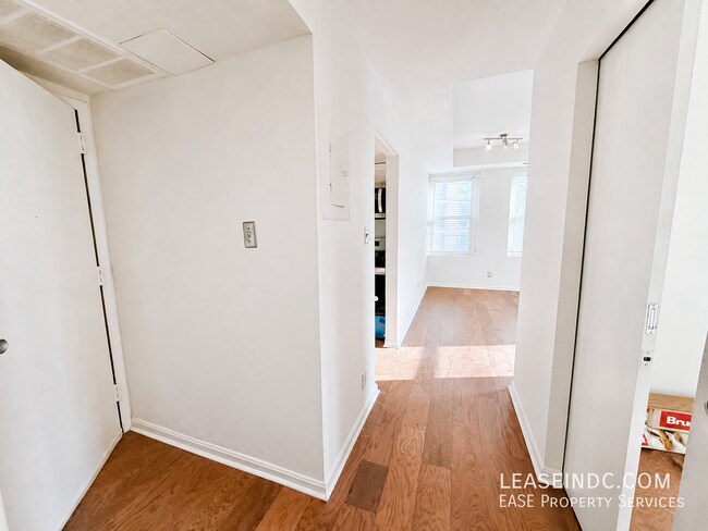 Building Photo - 1133 13th St NW