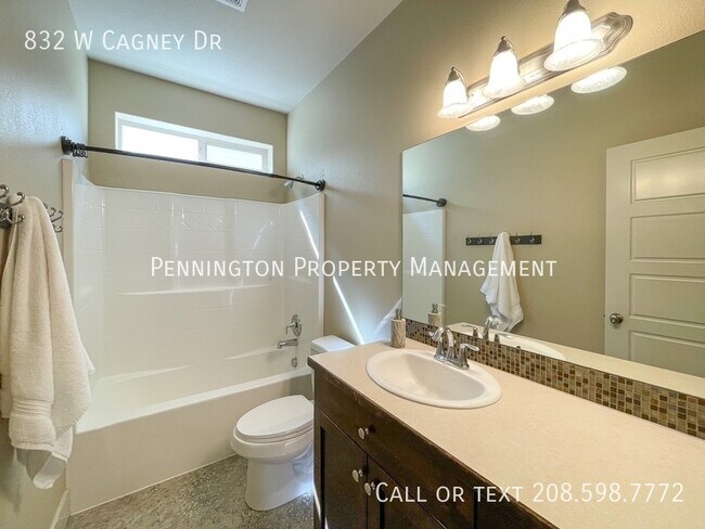 Foto del edificio - 832 W Cagney Dr