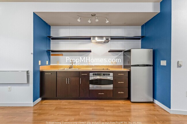 Building Photo - Modern Studio in the Heart of SE!