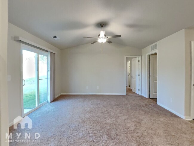 Building Photo - 386 Ivy Bank Dr