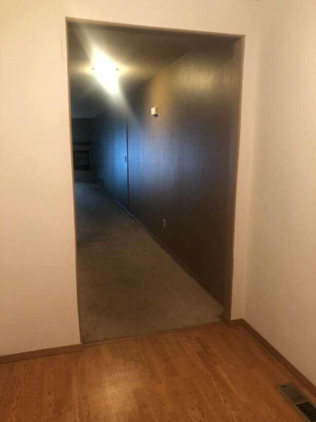 Foto del edificio - 3 Bedroom / 2 Bathroom Townhouse – Pet Fri...