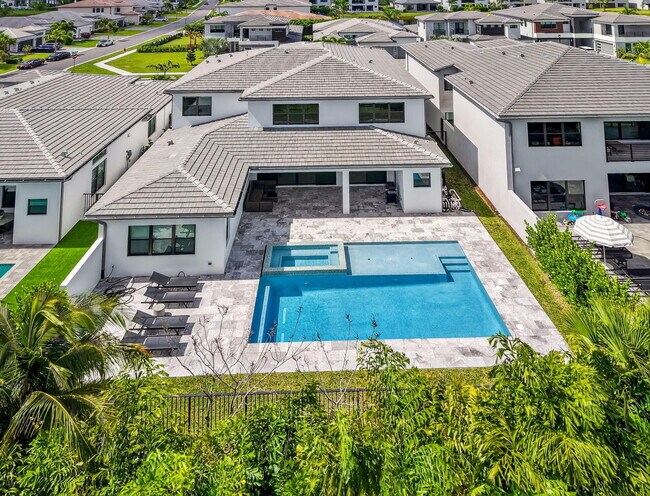 Foto del edificio - 8521 Ganton Dr