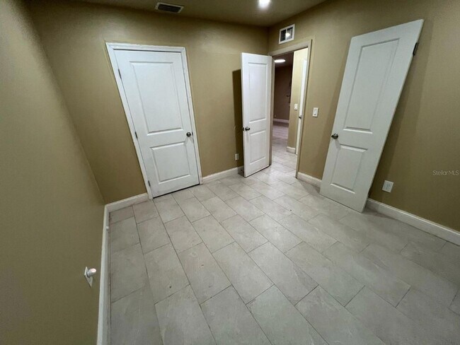 Foto del edificio - 10106 N 10th St
