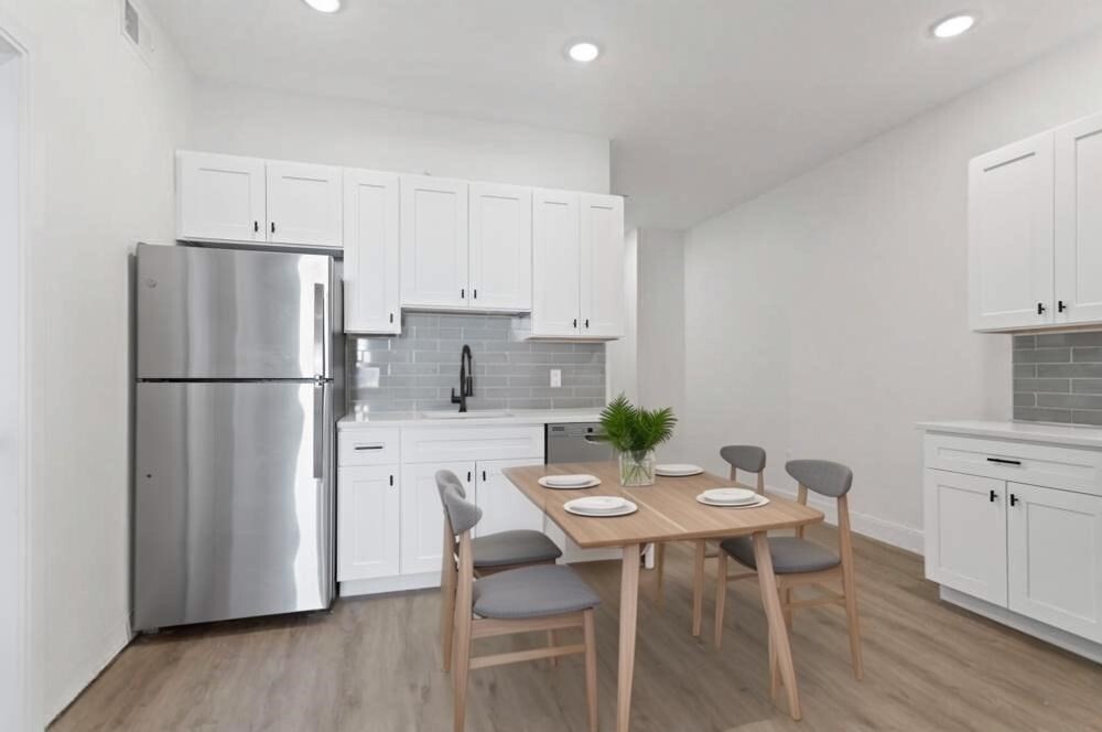 Foto principal - 1137 Washington St