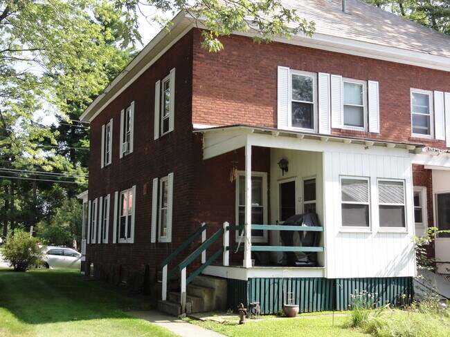 Building Photo - 12 Prospect St