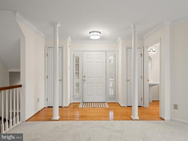 Foto del edificio - 913 Harbour Ridge Ln