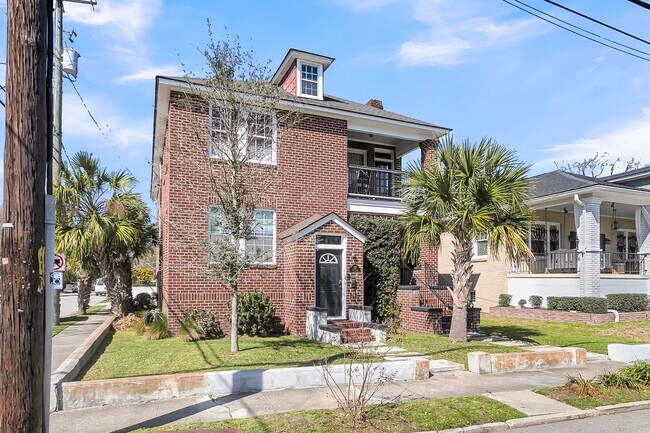 Foto del edificio - 3 Bedroom, 2 Bath Home in Wagner Terrace of Downtown Charleston-Available Now!