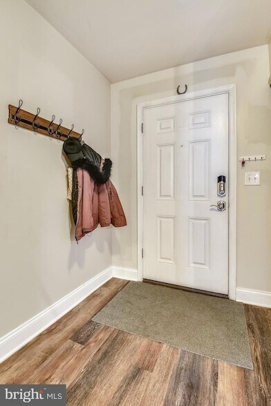 Foto del edificio - 1059 Cedar Ridge Ct