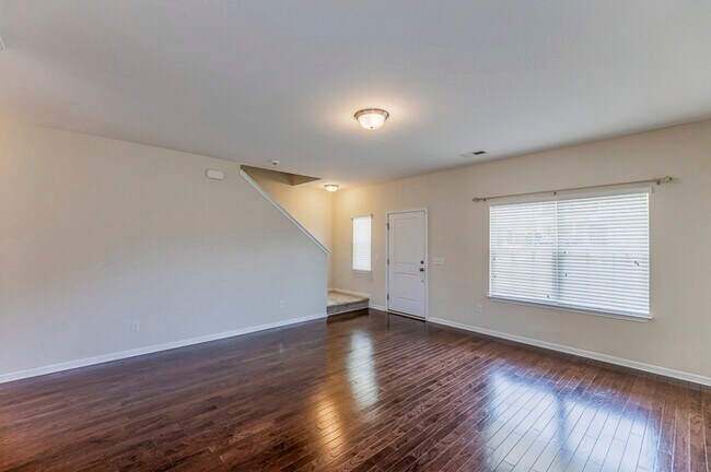 Foto del edificio - 401 Gibby Ln