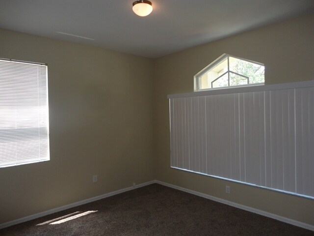 Foto del edificio - 6220 Crickethollow Drive