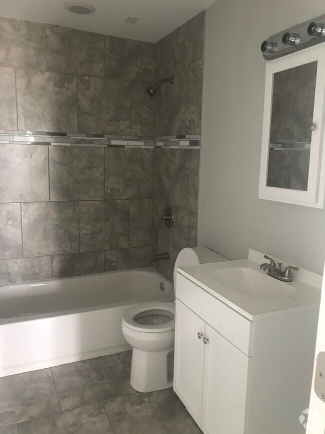 St. Roch Bend Apartments for Rent with a Balcony New Orleans, LA 1