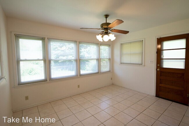 Foto del edificio - 3 br, 2 bath House - 1633 E Cherokee