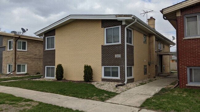 Foto del edificio - 18423 Torrence Ave