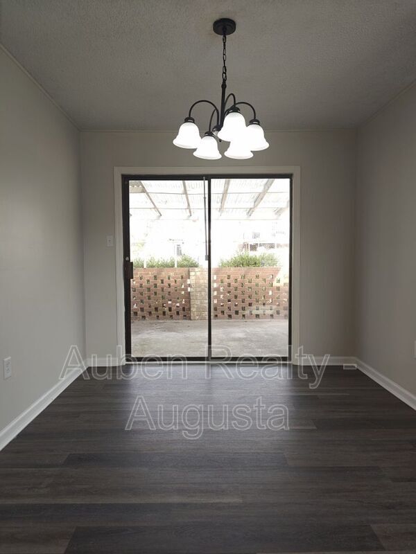 Foto del edificio - 3515 Biltmore Pl