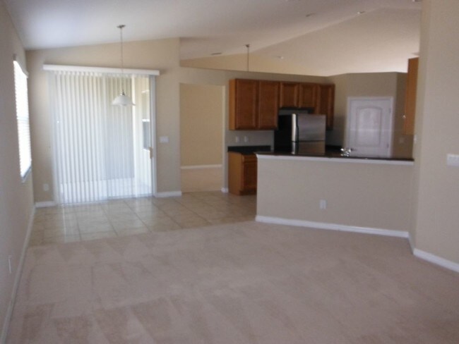 Building Photo - 2352 Golden Aster St