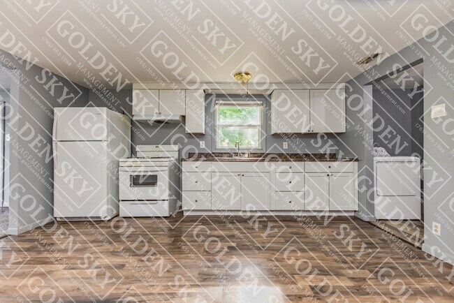 Foto del edificio - 820 W 15th St