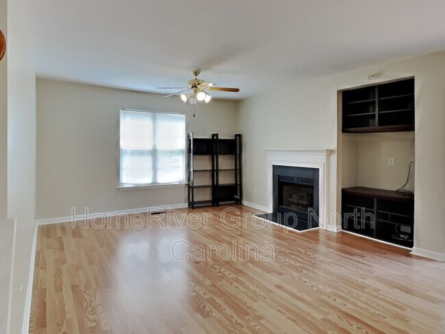 Foto del edificio - 5 Moss Cove Ct