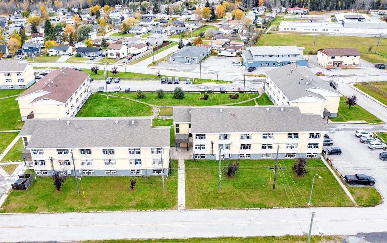 Primary Photo - Riverside Court Apartments