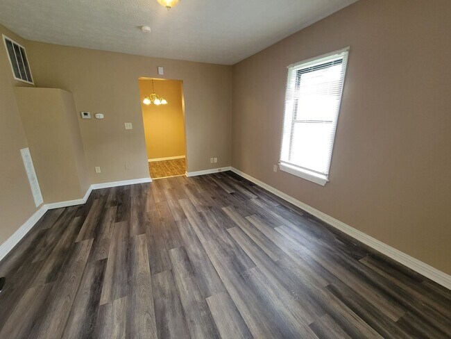 Foto del edificio - 2030 Pater Ave 3BR/1BA (Fairfield Township)