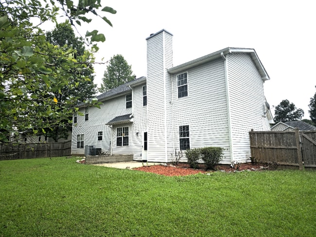 Foto del edificio - 4534 Aerie Ln