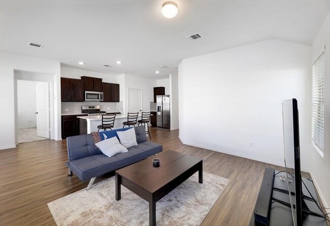 Building Photo - 21416 Bird Wing Dr