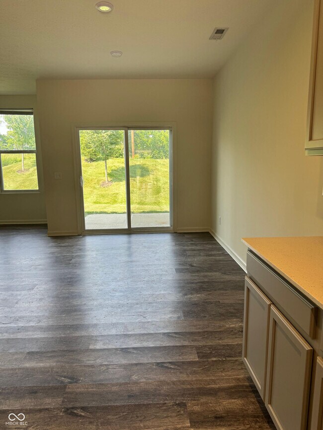 Foto del edificio - 14326 Ludwell Ct