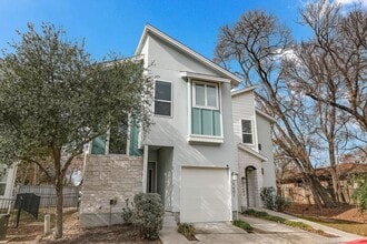 Building Photo - 3108 E 51st St