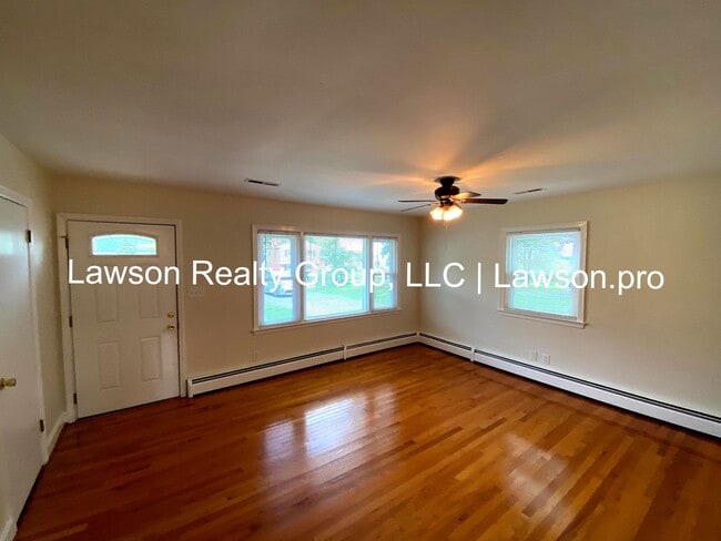 Building Photo - 1706 Glendon Rd
