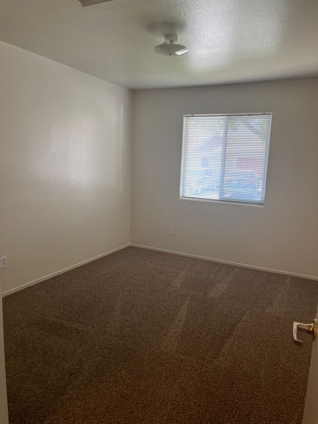 Foto del edificio - 1218 Reddick Ln