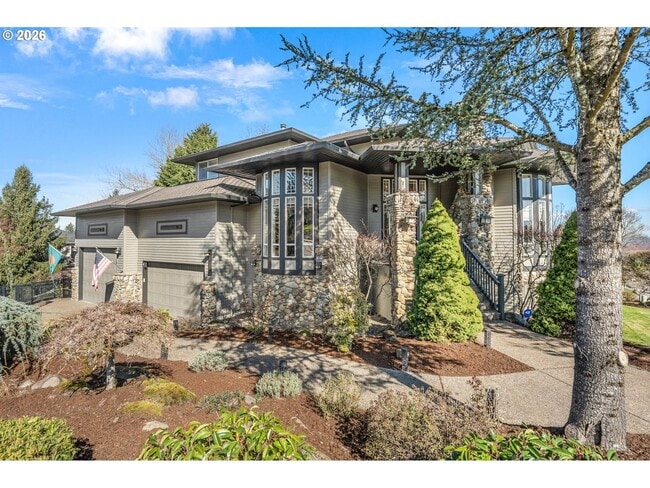 Building Photo - 13923 SW Mistletoe Dr