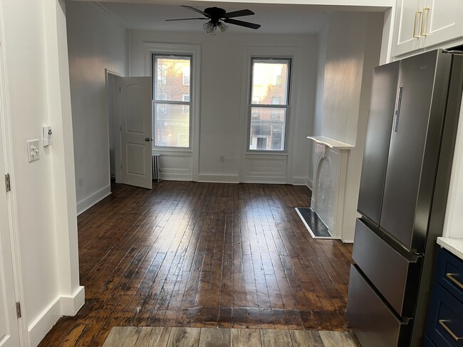 Building Photo - 556 Vanderbilt Ave