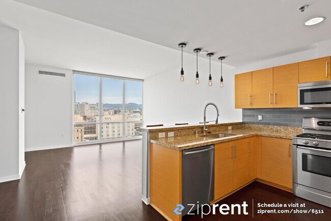 Foto del edificio - 222 Broadway