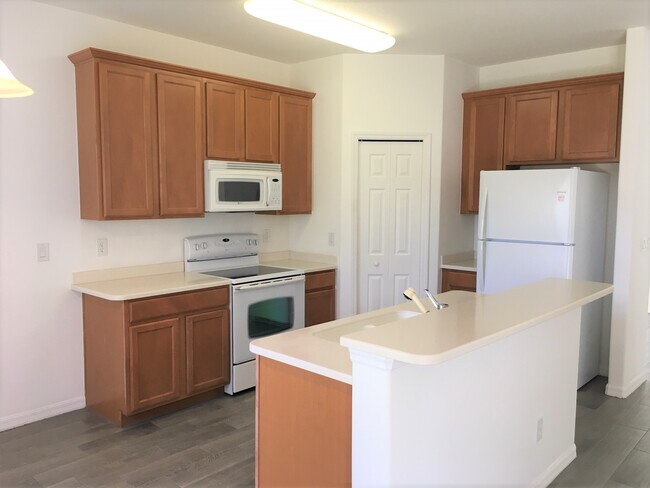 Building Photo - 5656 Indigo Crossing Dr