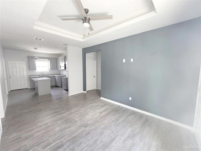 Building Photo - 13 Rosemary Dr