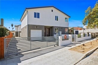 Building Photo - 5258 Oakland St