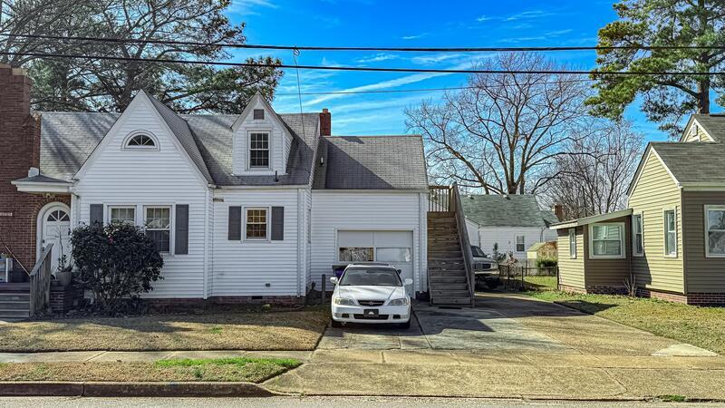 Primary Photo - 3811 Chatham Cir