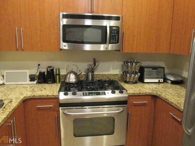 Foto del edificio - 1245 Caroline St NE