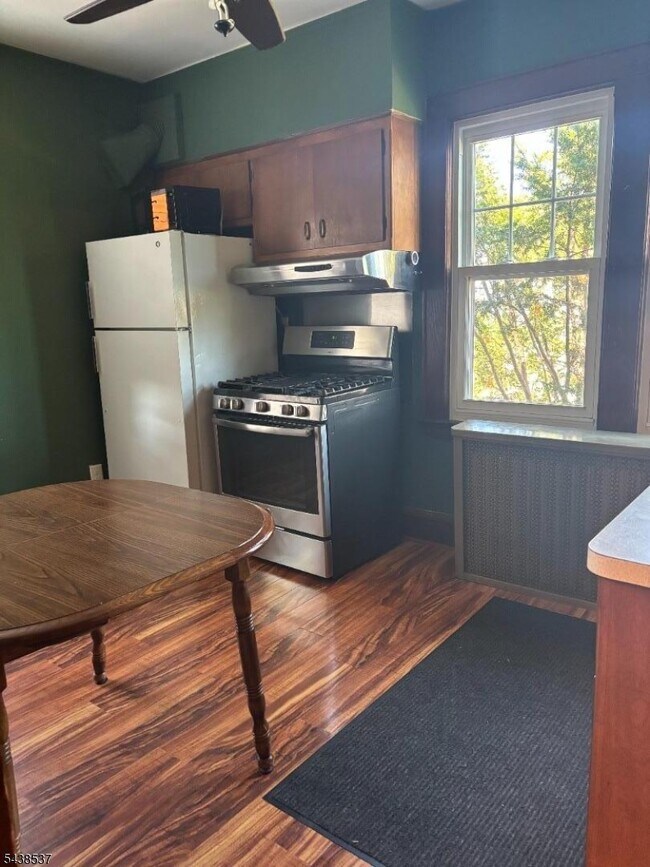 Foto del edificio - 2074 Stowe St