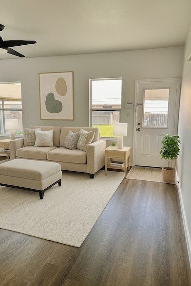 Foto del edificio - 29740 Sullivan Oaks Dr