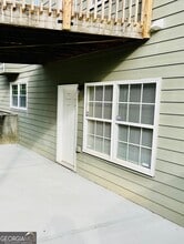 Building Photo - 4001 Oak Field Dr