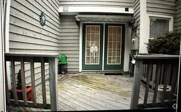 Building Photo - 12002 Foxfield Cir