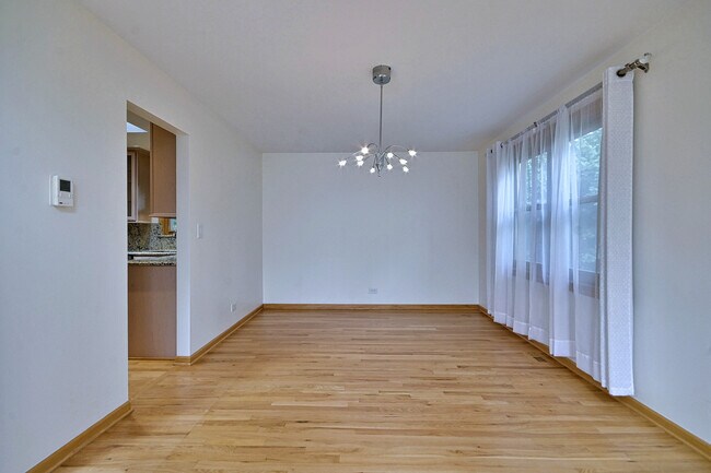 Foto del edificio - 2360 N Drury Ln