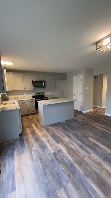 Building Photo - 1209 Belleau Lake Dr